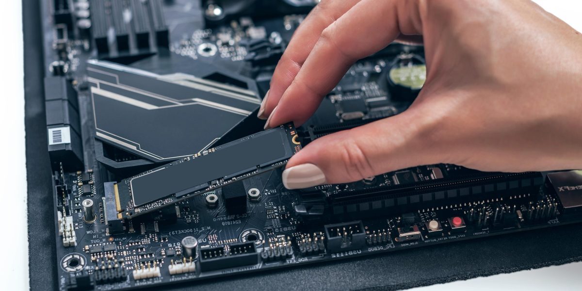 SSD-ul tău e ok? Verifici rapid, fără softuri grele