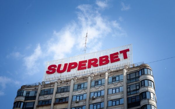 Superbet: Cum s-au făcut primii bani fără credite