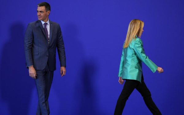 Spania, Reacție Furioasă la Meloni: Madrid Suspendă Schengen