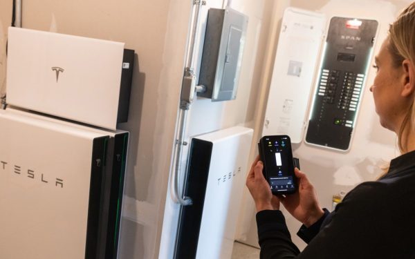 Baterii din case fac Vermont o super-centrală: 5,2 mil. euro economisiți