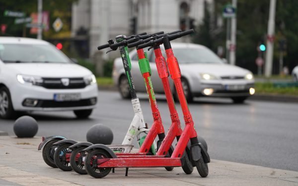 Trotinete electrice, mai periculoase decât motocicletele
