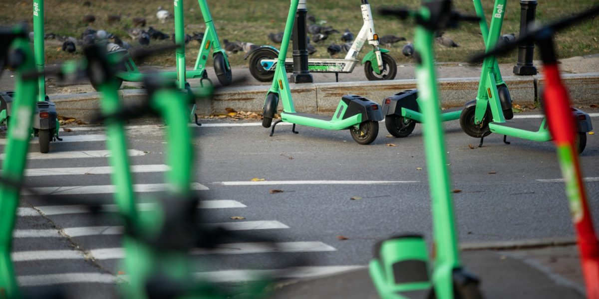 Bici și trotinete, la un pas de coșmar pe șoselele din Bistrița