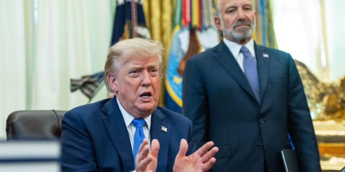 Trump cere despăgubiri Iranului pentru Strâmtoarea Ormuz