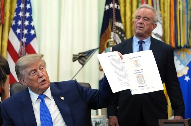 Trump cere rărirea vaccinării copiilor și leagă autismul, deși știința nu o confirmă