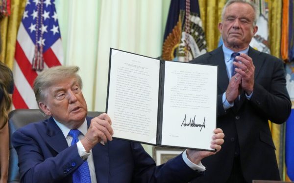 Trump, acuze false la vaccinarea copiilor