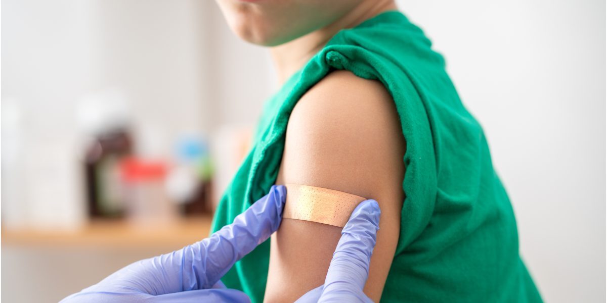 OMS, REACȚIE DURĂ la sfatul lui Trump despre vaccinarea copiilor