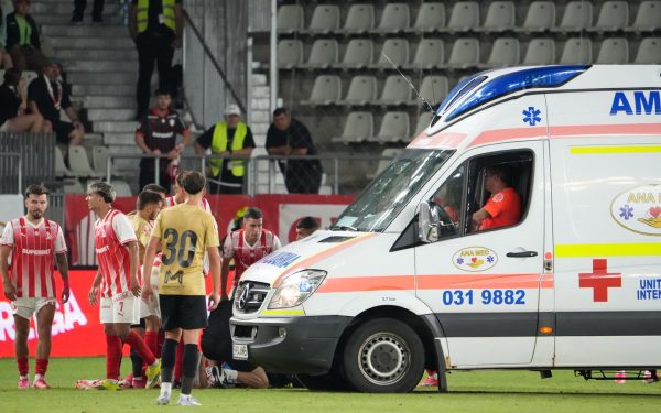 Dinamo – FC Voluntari: Jucător inert pe gazon, urgență medicală