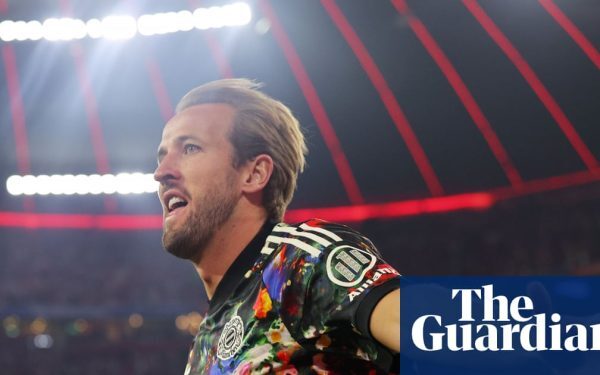 Kane, 100 goluri în Bundesliga în 98 de meciuri