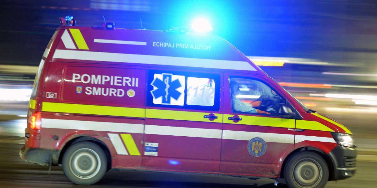 Bărbat, fără suflare, scos rapid din Crișul Repede