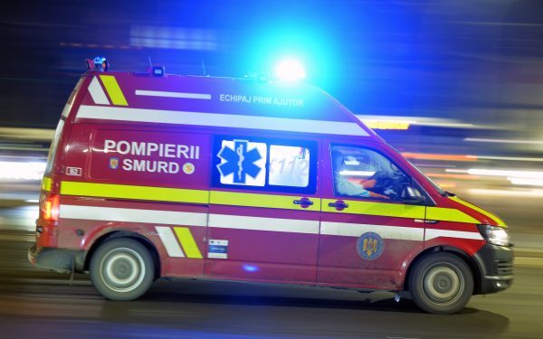 Bărbat, fără suflare, scos rapid din Crișul Repede