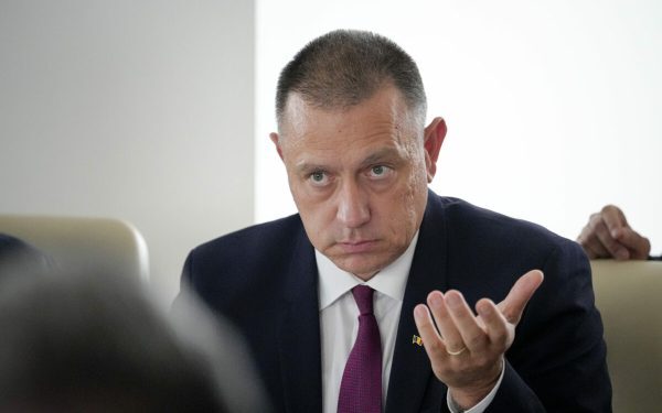 Fritz: Etnia sa nu e subiect, faptele vorbesc