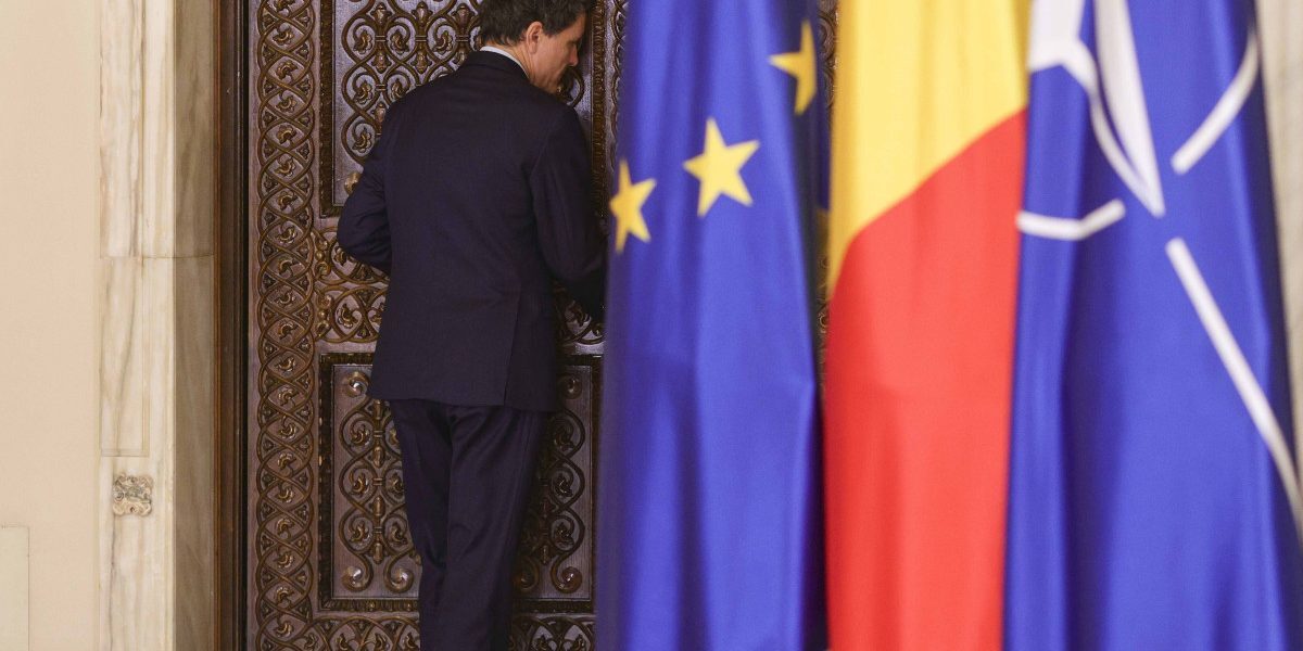 Bolojan, luat prin surprindere de Mureșan Premier. Nicușor Dan, scena secretă