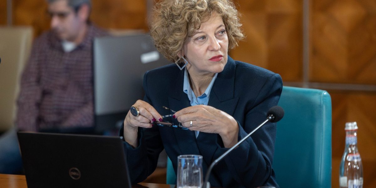 Gheorghiu, dur: „Sărutul drapelului”, o aberație stupidă