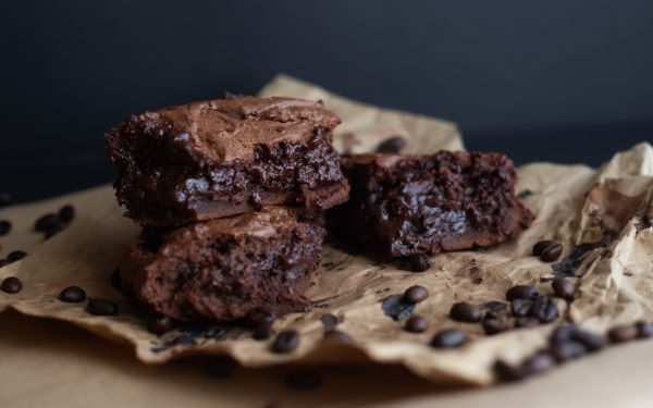 Negresă 19 calorii: Desertul dulce al slăbitului