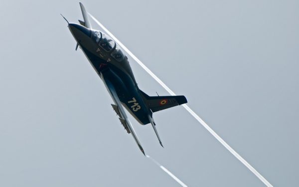 Avioane supersonice deasupra României: Armata ia măsuri!