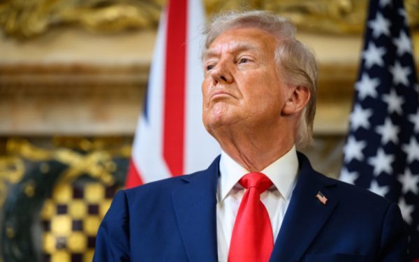 Trump, la cote joase. Alegerile intermediare, un test greu