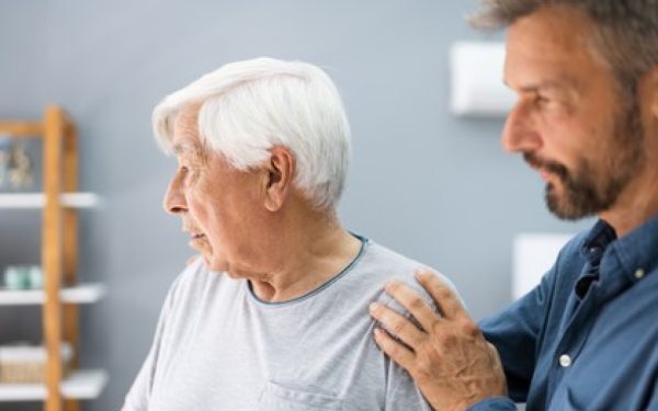 Alzheimer: Testul de 1.600 de oameni pentru a opri boala