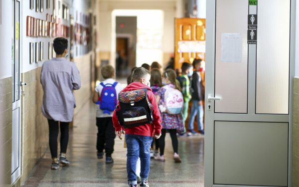 Educația, azi: Ministrul anunță provocările noului an școlar
