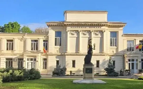 Academia Română: Blam pentru „fabrici” de articole, evaluare cercetători sub foc