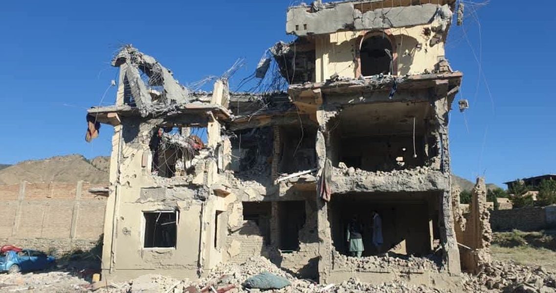 Pakistan atacă ținte în Afganistan, acuzații de drone la Kabul