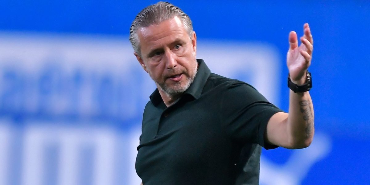 Reghecampf îl amenință pe atacantul plătit de Becali lui Hagi