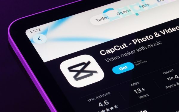 CapCut: Editezi subtitrări universal în 3 pași simpli