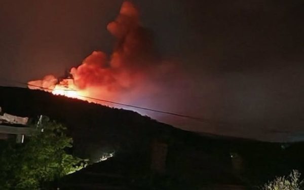 Incendiu la depozitele EMKO Bulgaria: Alertați localnicii