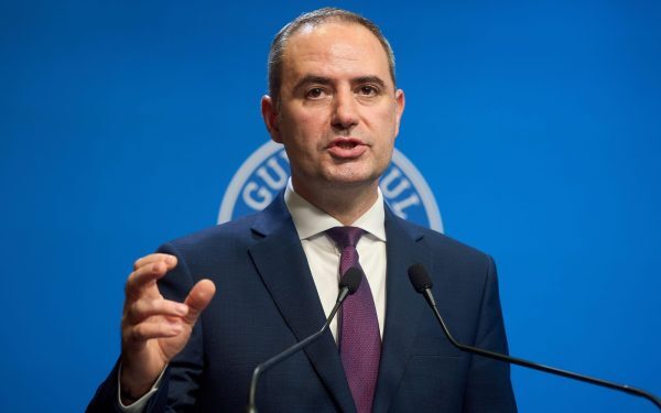 Nazare: ce avere, ce mireasă artistă de muzică populară