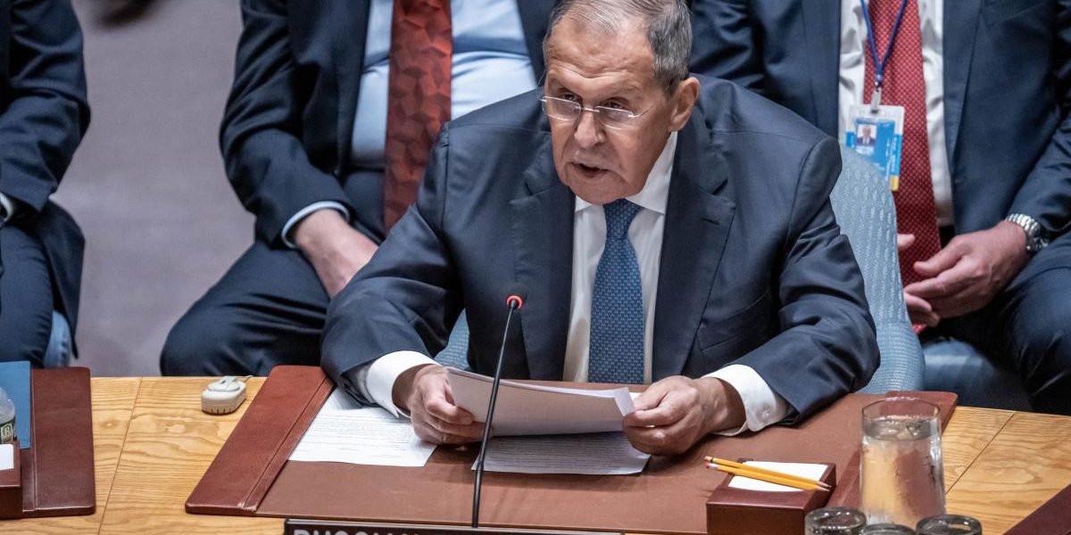 Lavrov: Europa sabotează negocierile de pace ale lui Trump