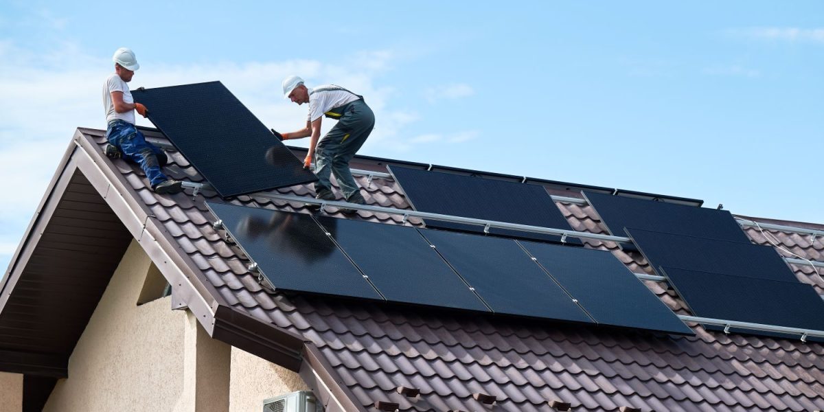 Prosumatorii, dileme de energie: ce baterie, de ce pică invertorul