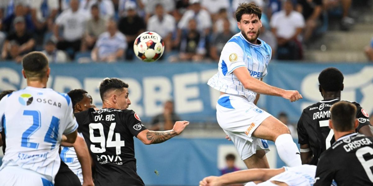 Universitatea Craiova zdrobește U Cluj 3-0: Oltenii în recital în repriza a doua