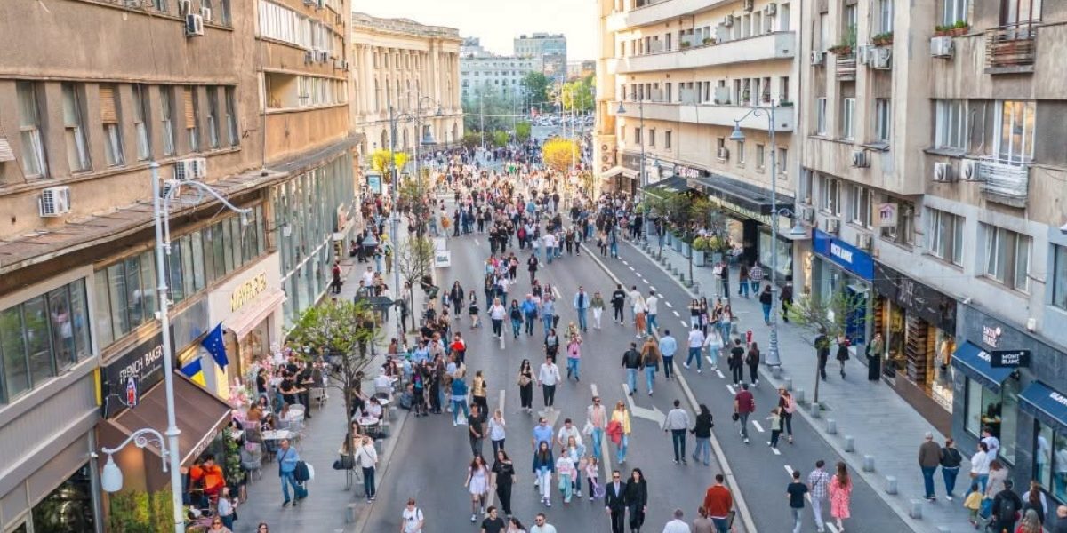 Străzi Deschise: Bucureștenii, la plimbare ghidată. Înscrieri weekend