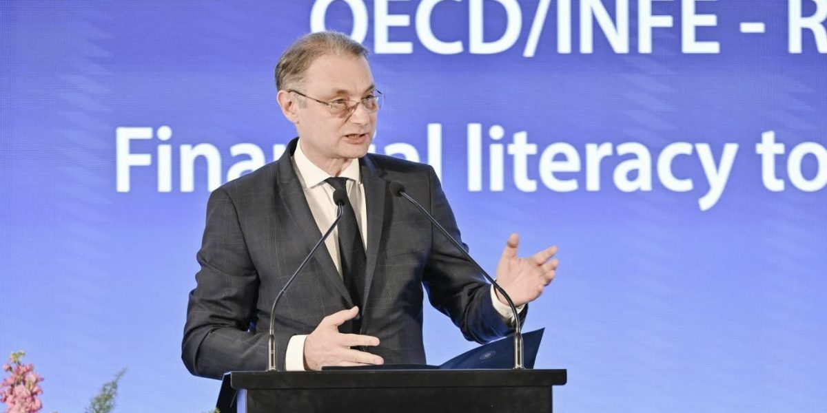Nicușor Dan îl propune pe LUCA NICULESCU premier