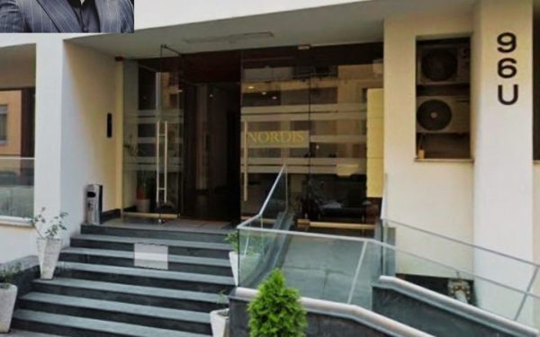 Omul de afaceri misterios: 100.000 EUR pe două parcări de 40.000 EUR