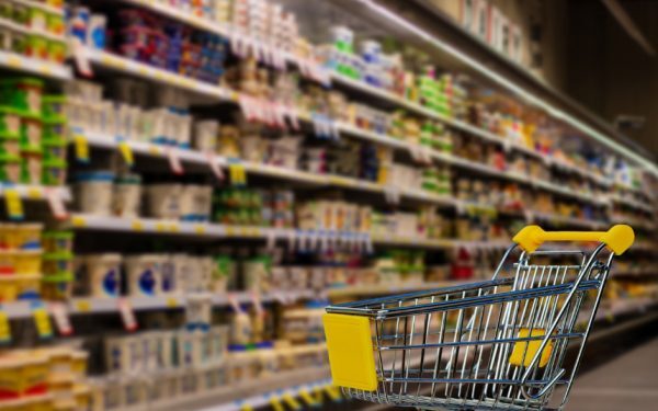 Casierița-hoț: Schema ingenioasă care a spart supermarketul