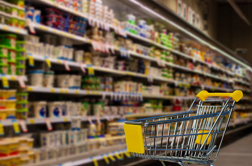 Casierița-hoț: Schema ingenioasă care a spart supermarketul